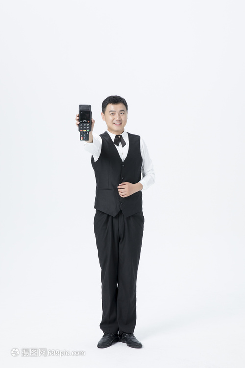 男服務(wù)員刷卡服務(wù)與攝影服務(wù) 現(xiàn)代服務(wù)行業(yè)的雙重體驗(yàn)